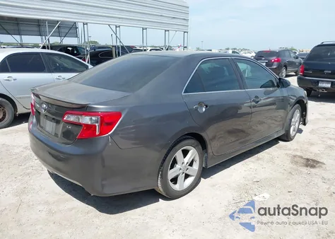 2014 Toyota Camry Se z USA, uszkodzony, nr VIN 4T1BF1FK6EU416670